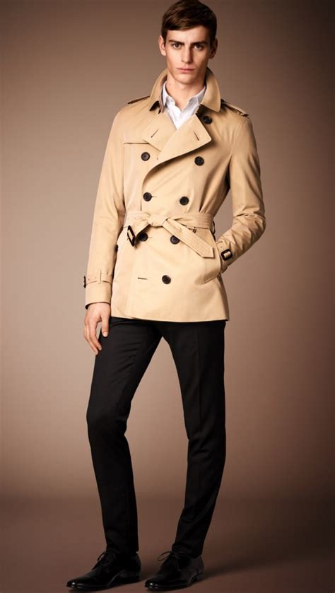 trench uomo burberry milano|The Burberry Trench Coat .